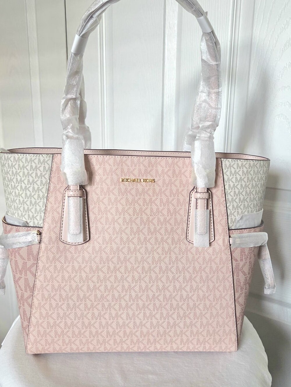 Michael Kors Powder Blush Multi Pink Signature Voyager Tote NEW